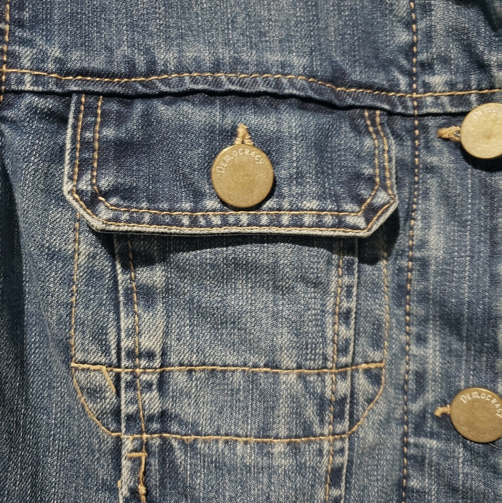 Democracy Frayed Denim Jacket Small 100% Cotton - Picture 4 of 9